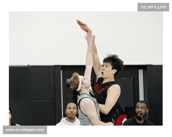 勇士助教称杨瀚森移动速度符合NBA水平 展现潜力引关注 勇士助教称杨瀚森移动速度符合NBA水平 展现潜力引关注